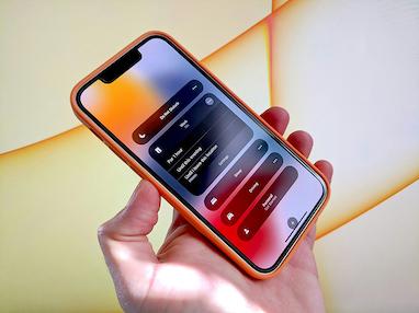 چطور حواس‌پرتی‌ها رو کنترل کنیم و تمرکز از دست‌رفته‌مون رو پس بگیریم؟